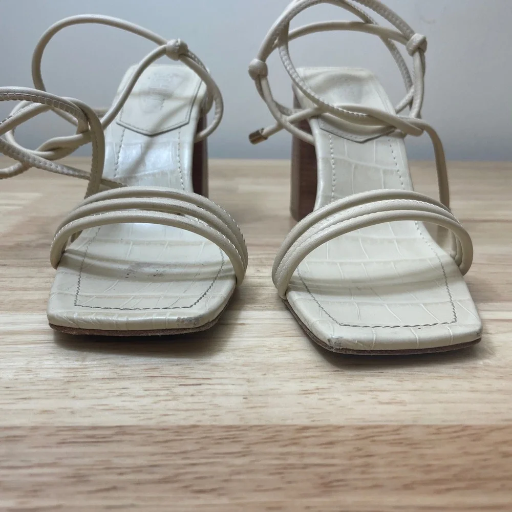 Schutz White Crocodile Embossed Strappy‎ Block Heel Sandals Women Size 8